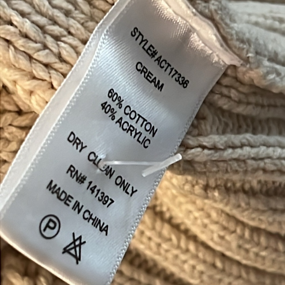 Astr Cream Knit Pointelle Button-Front Cardigan - Picture 8 of 9